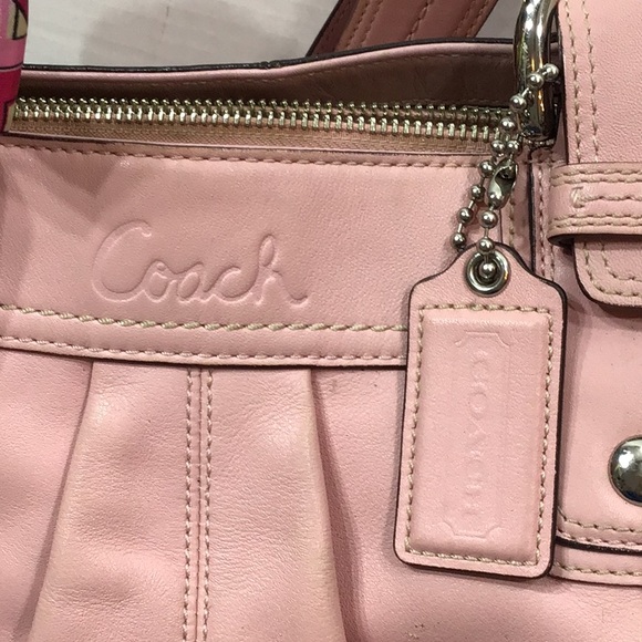 Coach Blush Pink Leather Soho pleated Shoulder Bag 13733 - Picture 3 of 15